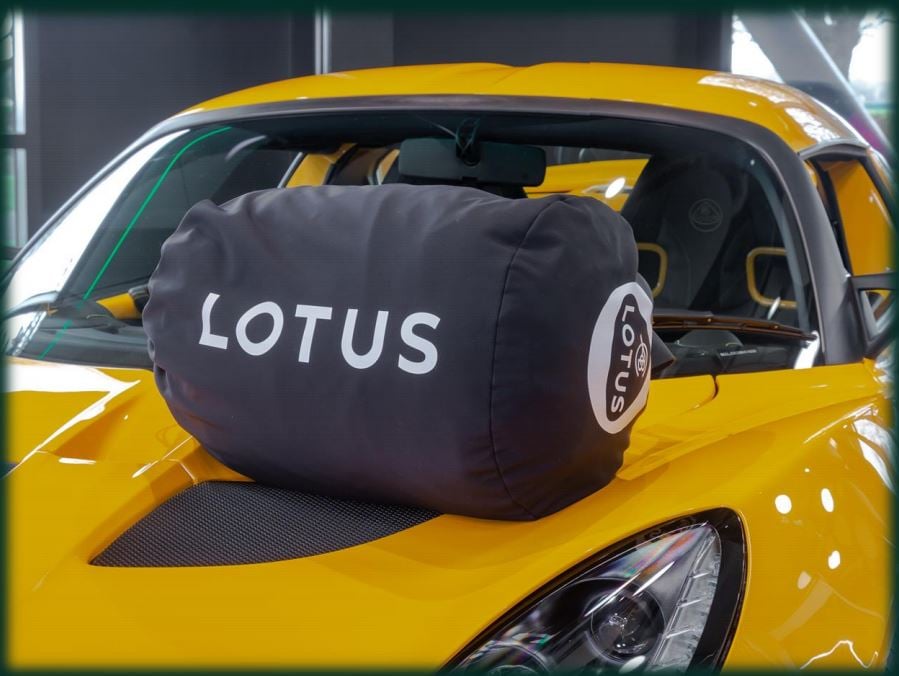 Lotus Luxury Cover per interni o esterni